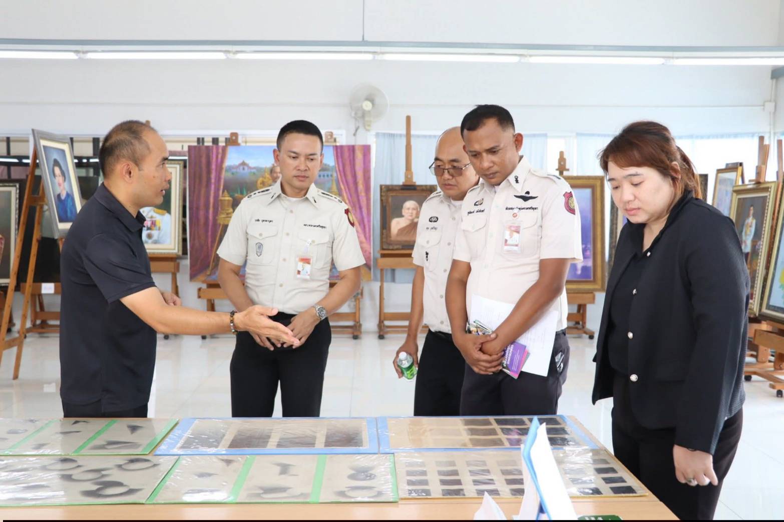 title - ผู้อำนวยการศูนย์ส่งเสริมและพัฒนาอาชีพเสริมนอกภาคการเกษตร ให้การต้อนรับ ผู้อำนวยการทัณฑสถานวัยหนุ่มพระนครศรีอยุธยา พร้อมด้วย ผู้อำนวยการส่วนและหัวหน้าฝ่ายทัณฑสถานฯ เข้าเยี่ยมชมแผนกฝึกอบรมทั้ง 12 แผนก และพื้นที่ภายในศูนย์ส่งเสริมและพัฒนาอาชีพเสริมนอกภาคการเกษตร 